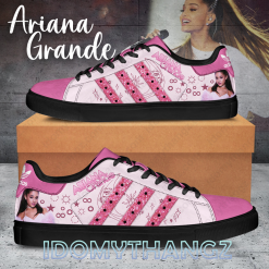 Ariana Grande Pinky Adidas Stan Smith 3